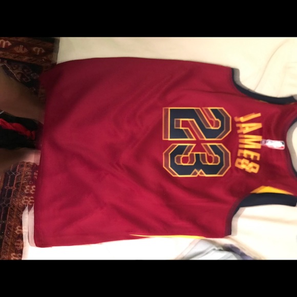 Lebron jersey from 2017 - Picture 4 of 4